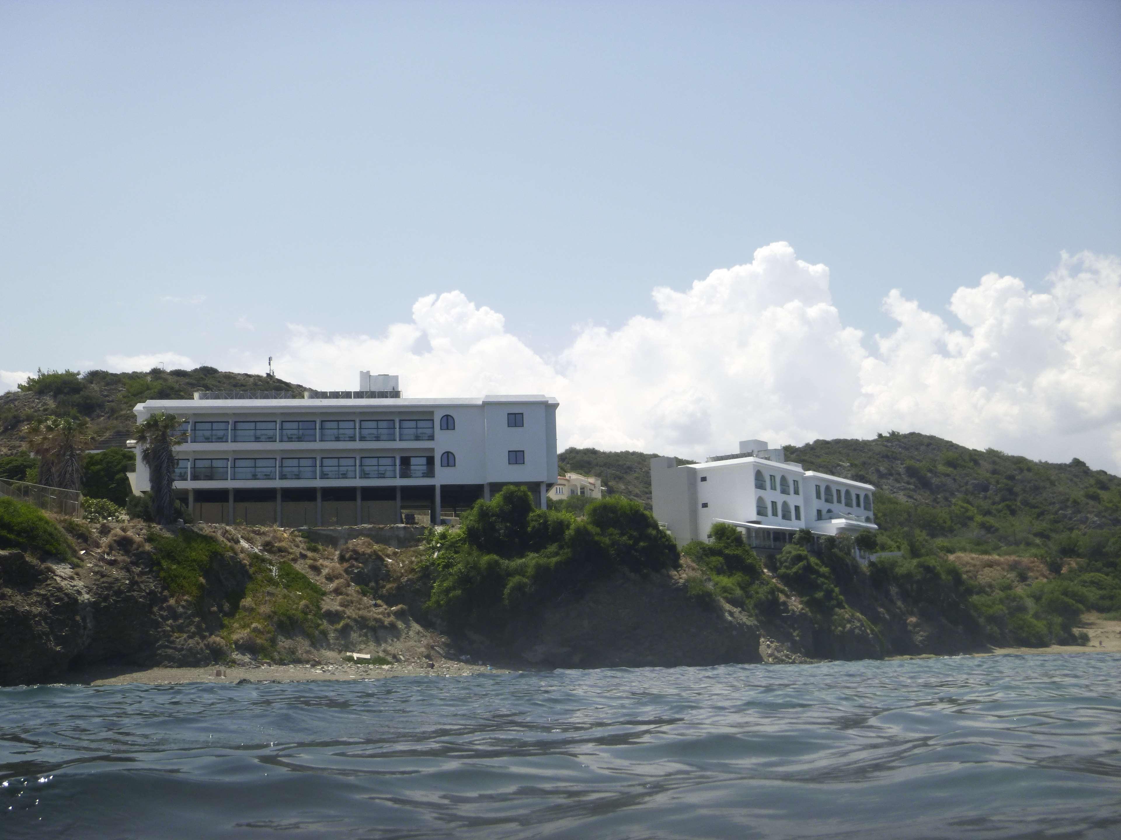 E.J. Pyrgos Bay Hotel Dış mekan fotoğraf